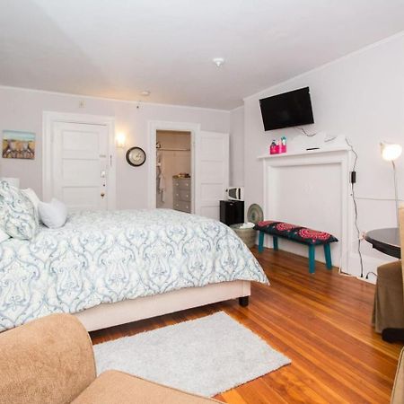 Large Private Room 10Min Walk To Fenway,Bc,Bu,T Brookline Exterior foto